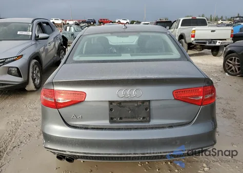2015 Audi A4 Premium z USA, uszkodzony, nr VIN WAUAFAFL1FN028778